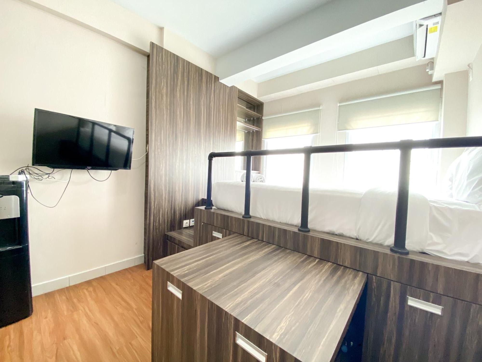 Luxury And Minimalist At Patraland Urbano By Travelio Apartemen